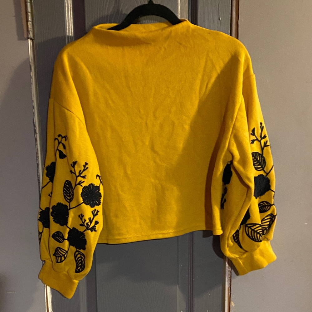Yellow Floral Embroidered Women's Blouse - Picture 1 of 4